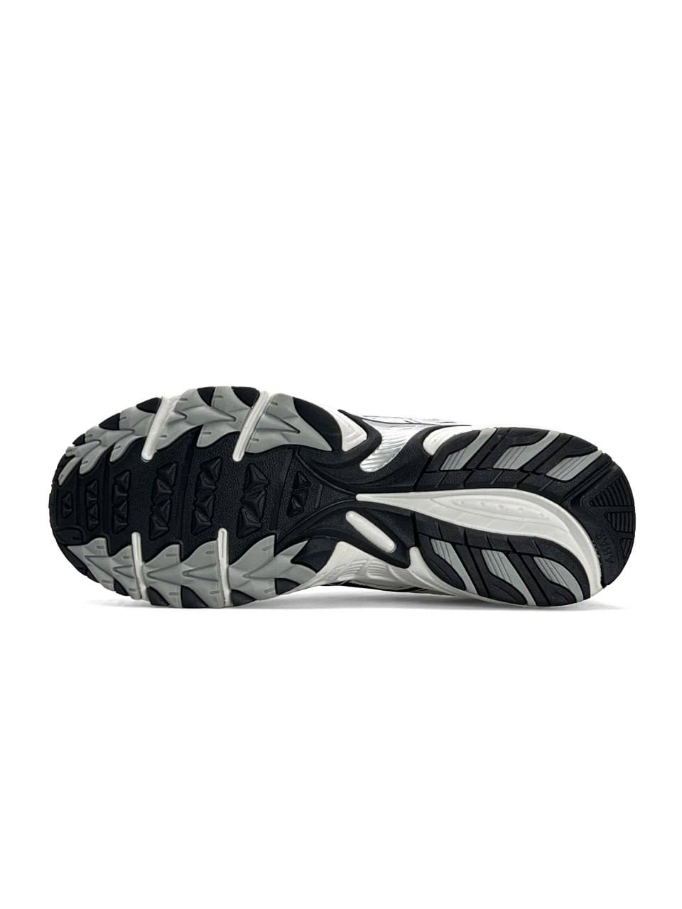 Asics Gel-Kahana TR V4 White Black II