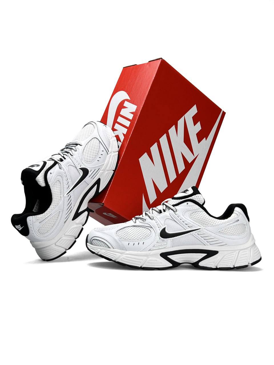 Nike V5 RNR White Black