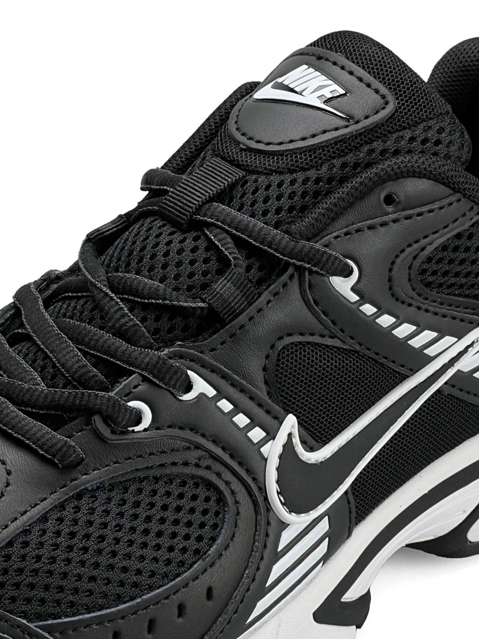 Nike V5 RNR Black White
