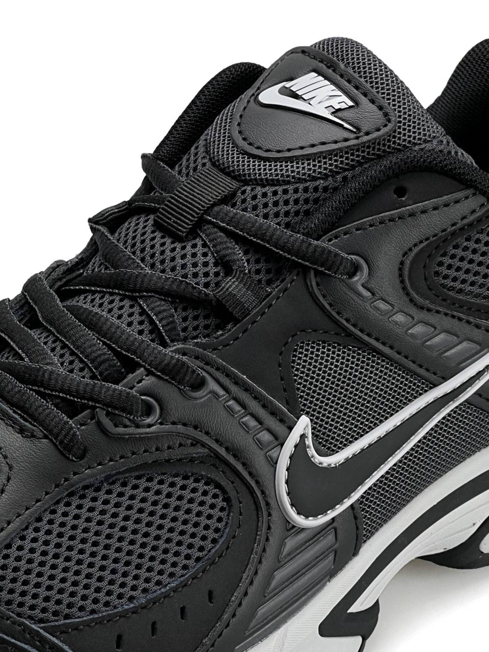 Nike V5 RNR Black Grey