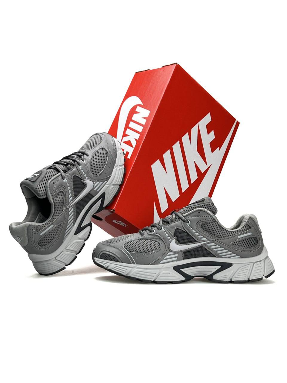 Nike V5 RNR Grey