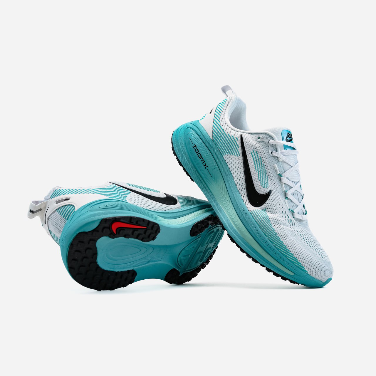 Nike Vomero 18 White Blue
