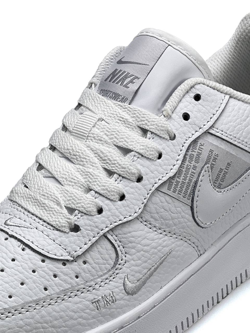 Nike Air Force 1 07’ LV8 Utility All White
