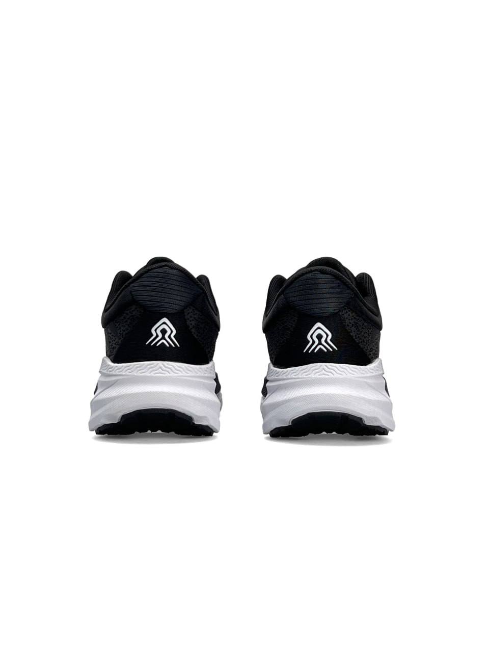 Hoka Challenger ART 7 Black White