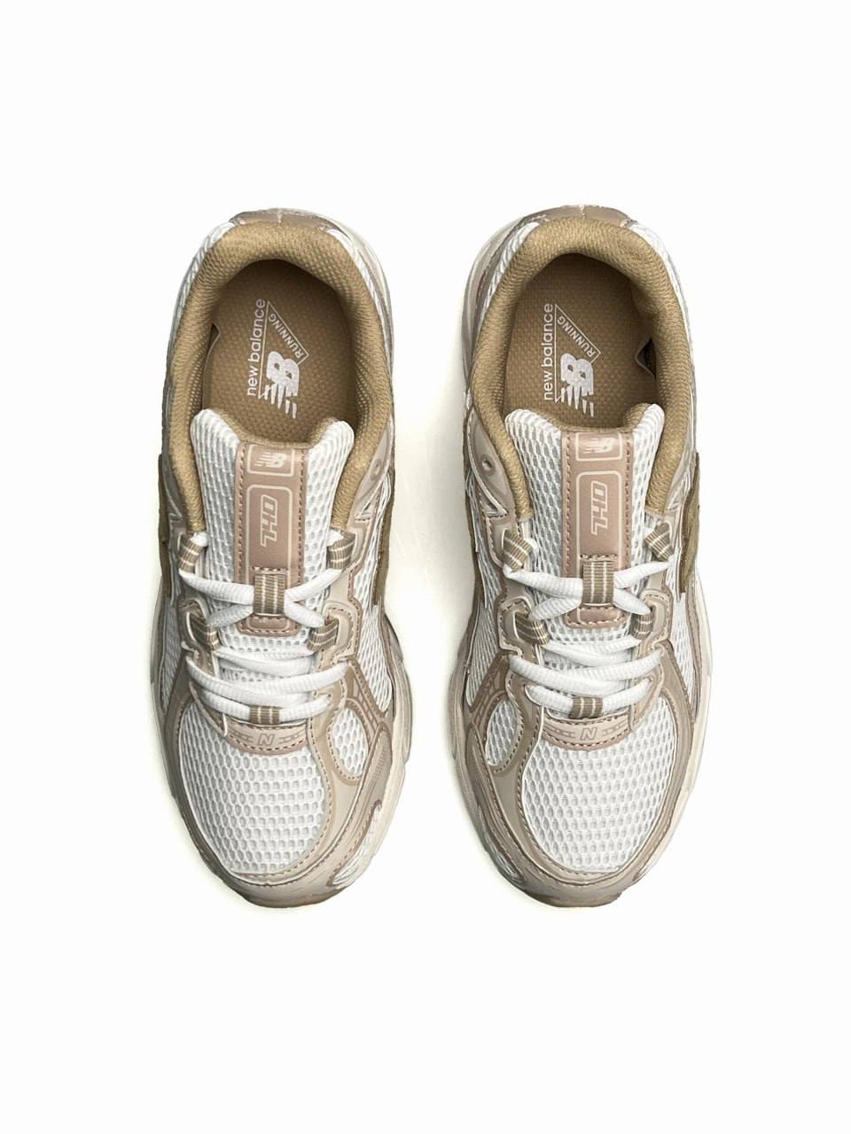 New Balance 740 White Beige