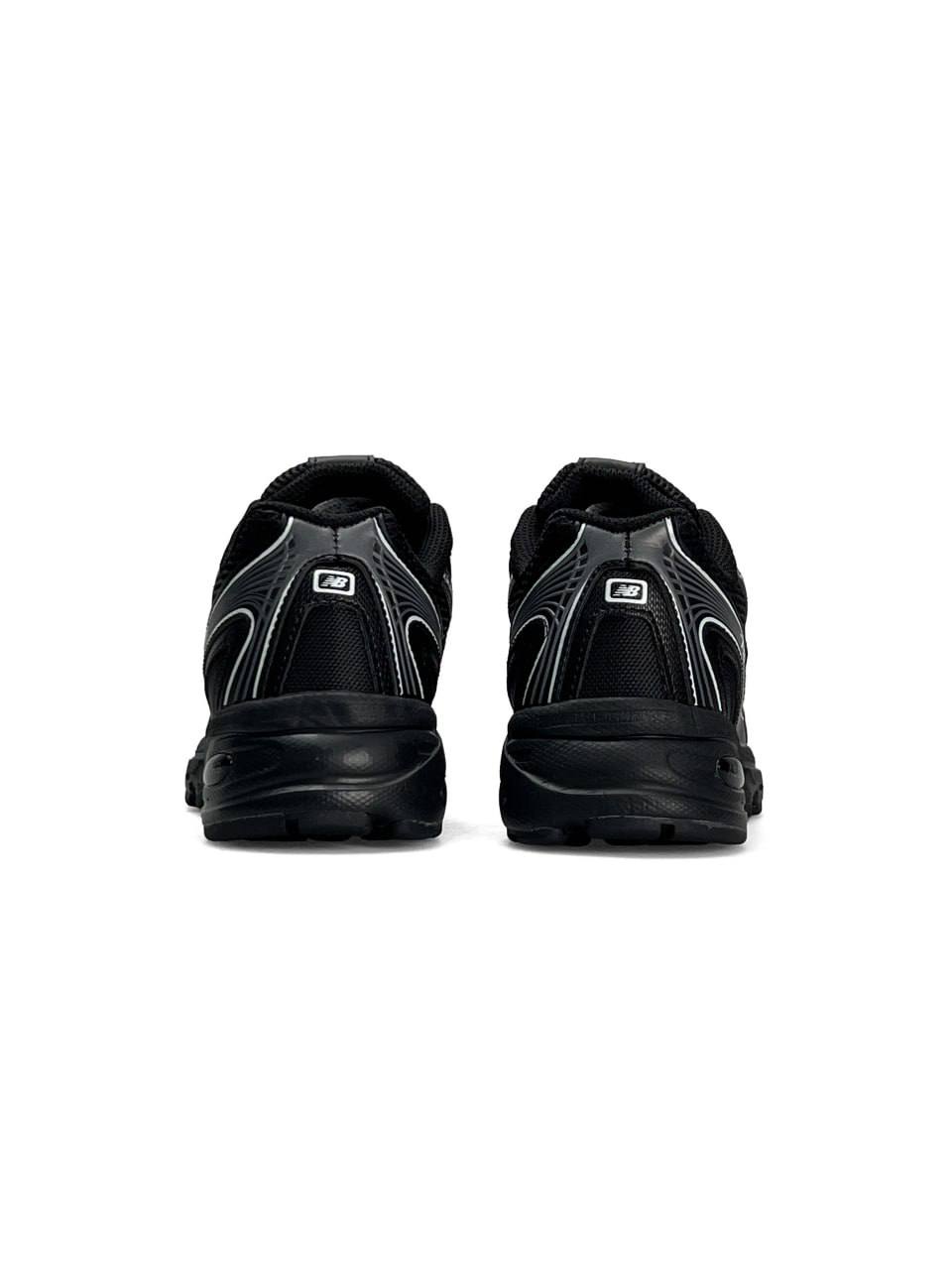 New Balance 740 Black White