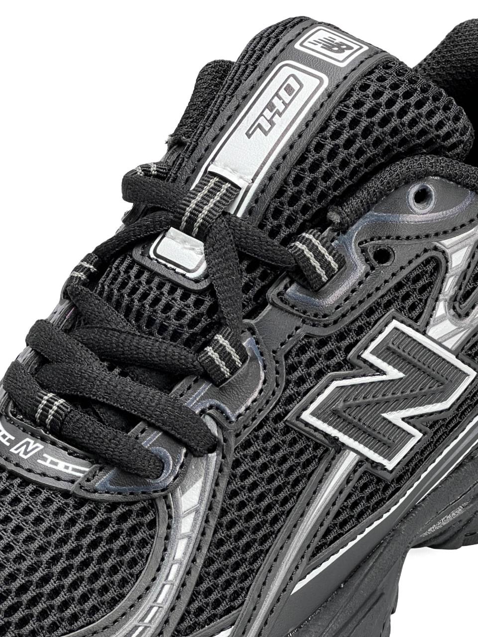 New Balance 740 Black White