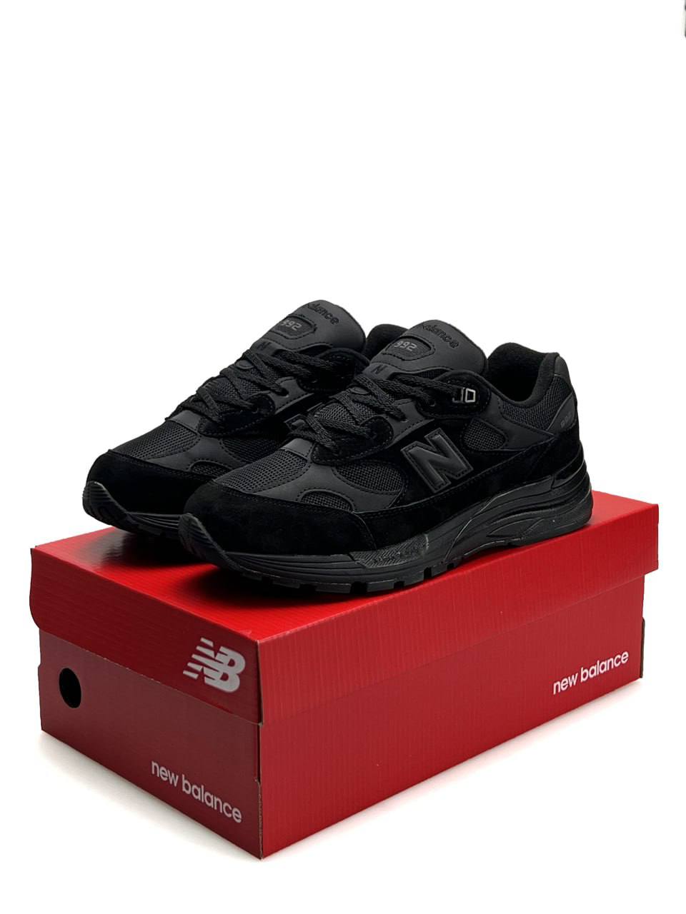 New Balance 992 All Black