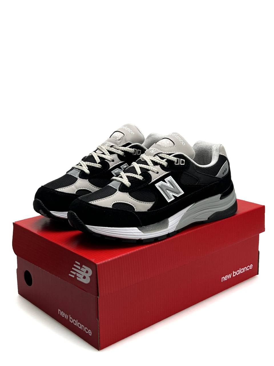 New Balance 992 Black Beige