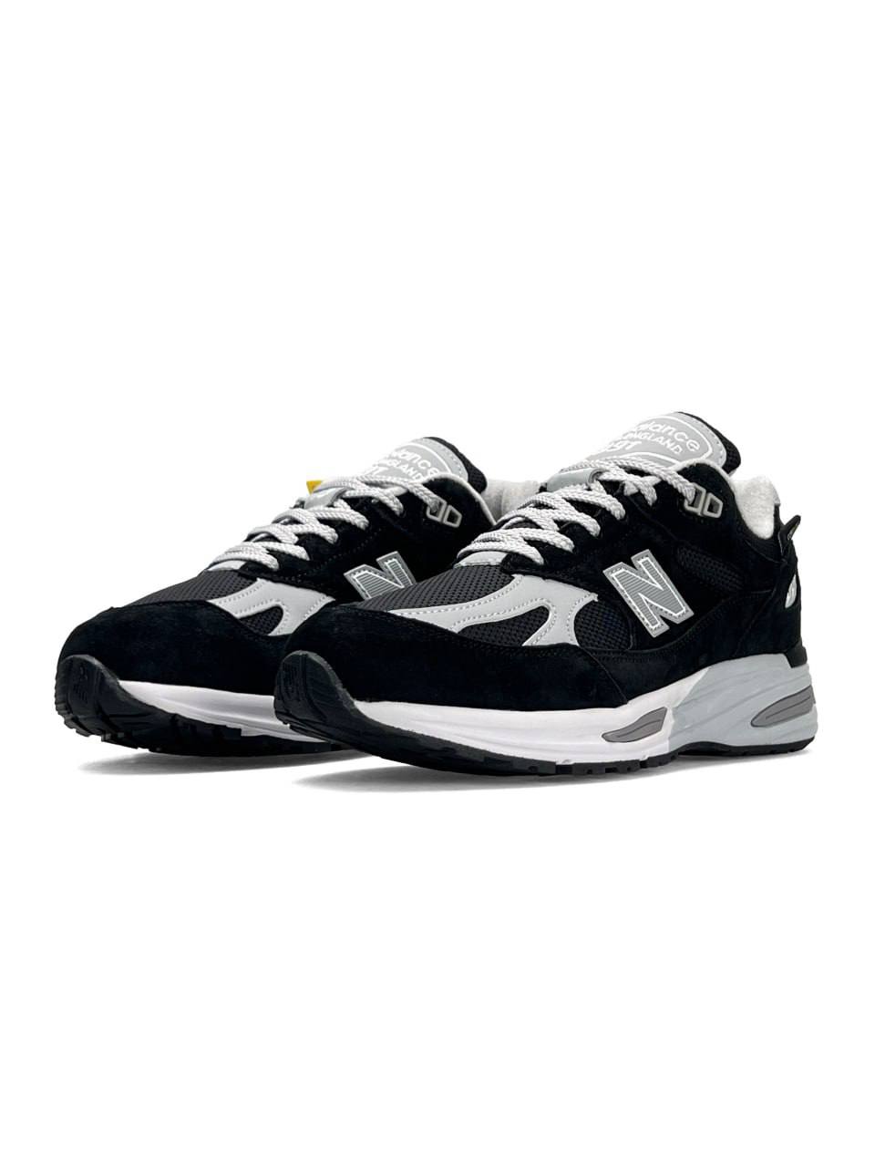 New Balance 991v2 Black White