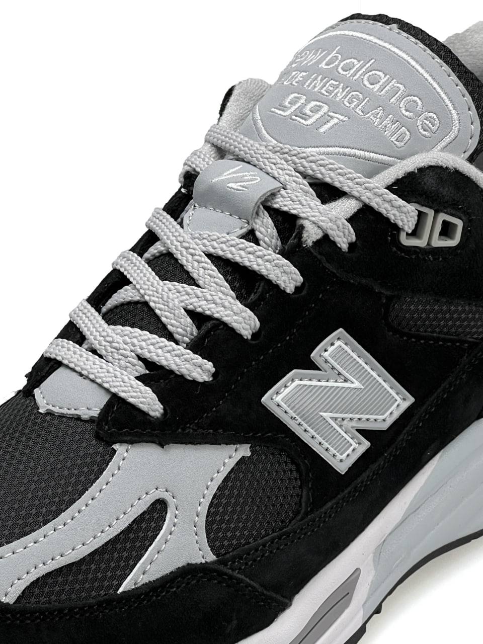 New Balance 991v2 Black White