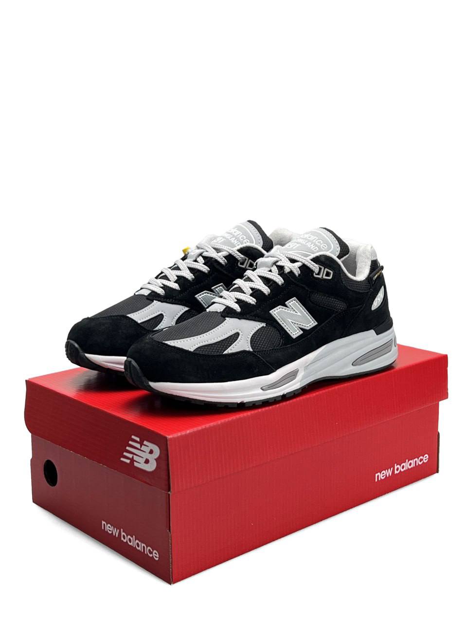 New Balance 991v2 Black White