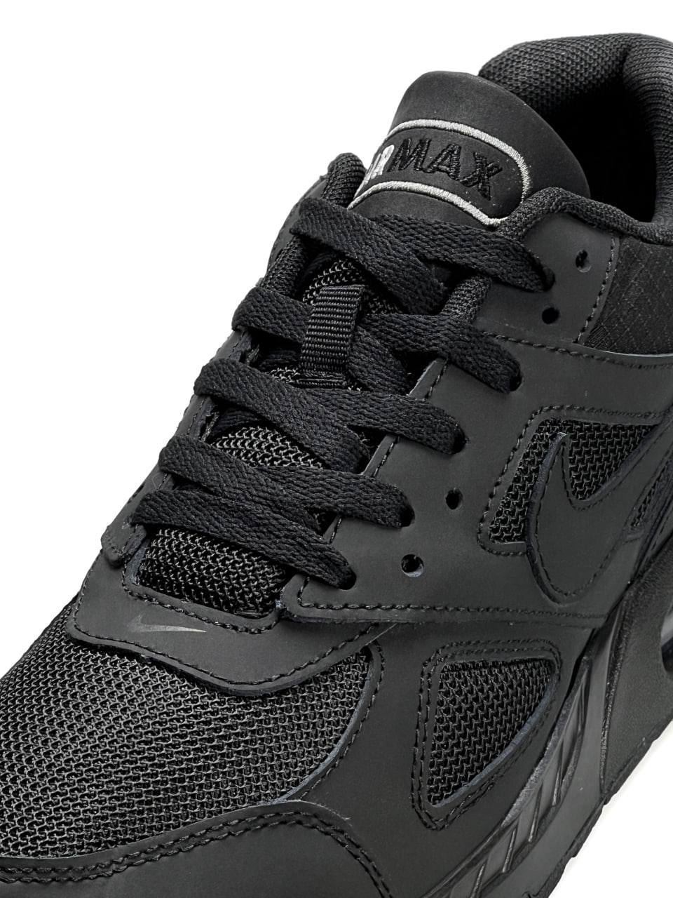 Nike Air Max IVO All Black
