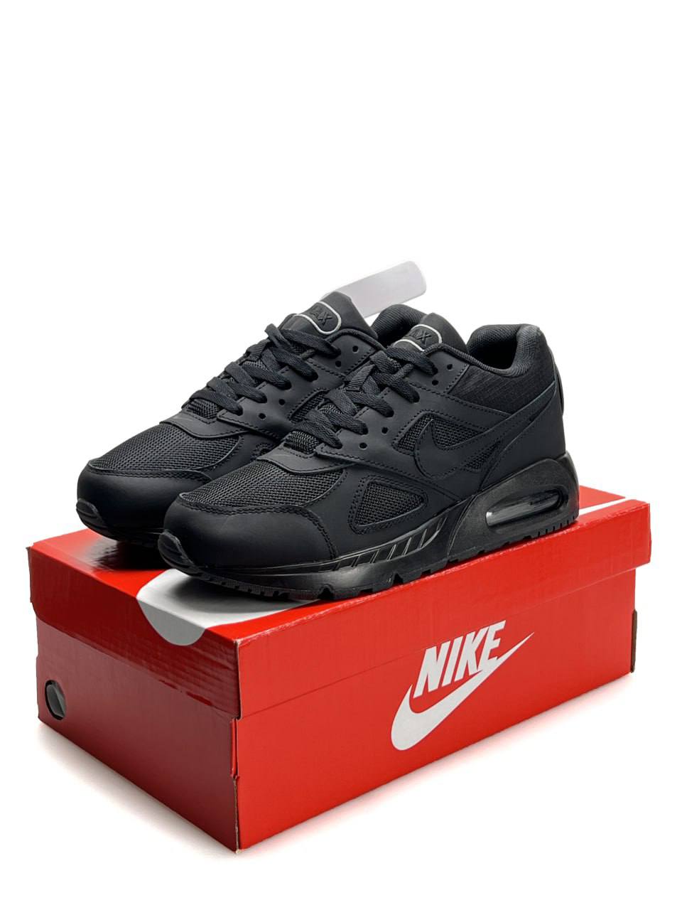 Nike Air Max IVO All Black