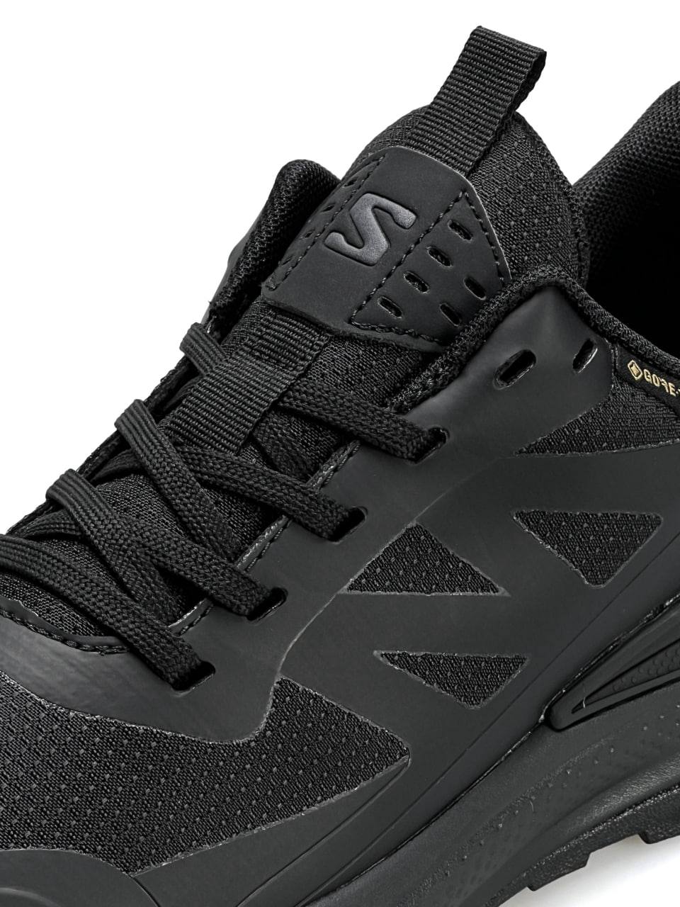 Salomon Elixir Activ Gore-Tex All Black