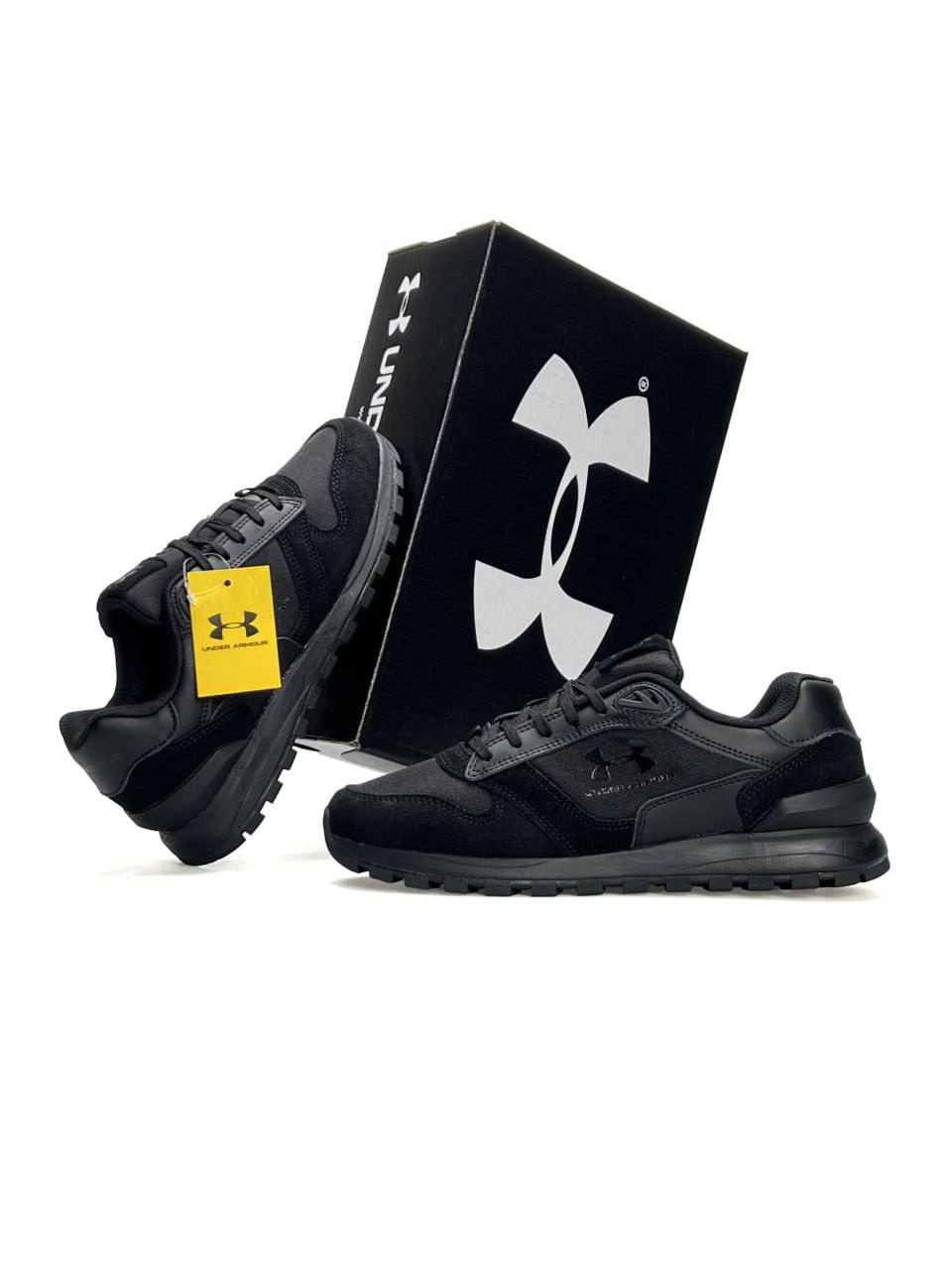 Under Armour Essential Runner All Black