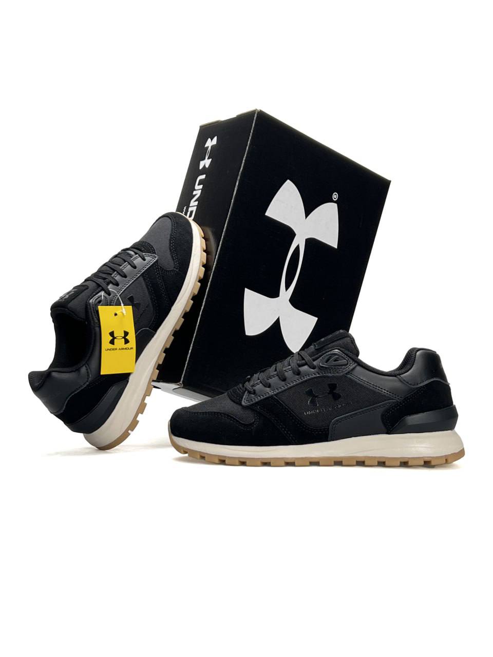 Under Armour Essential Runner Black Beige