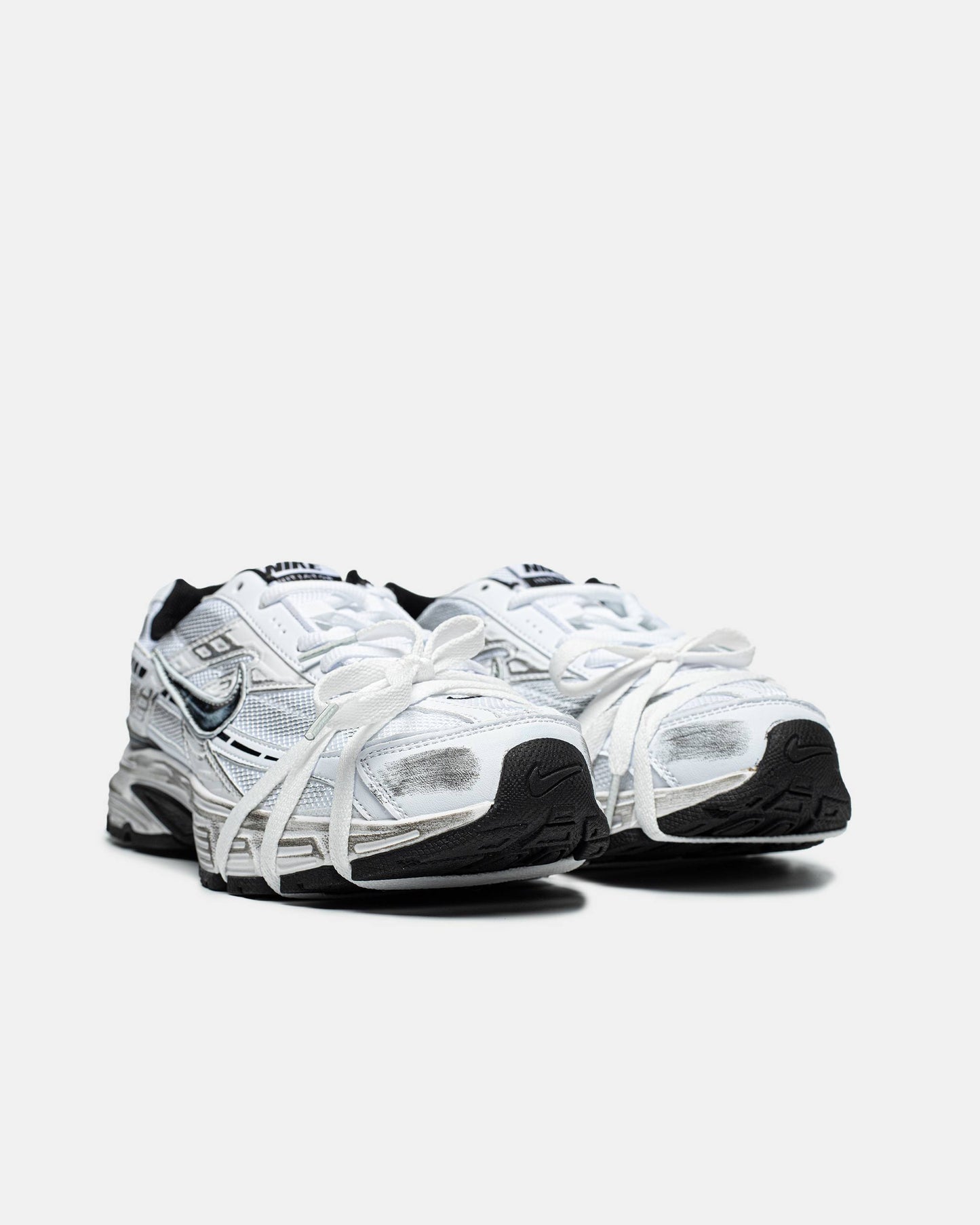 Nike Initiator Custom White