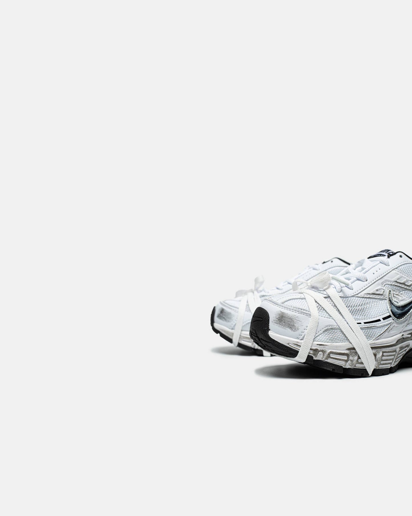 Nike Initiator Custom White
