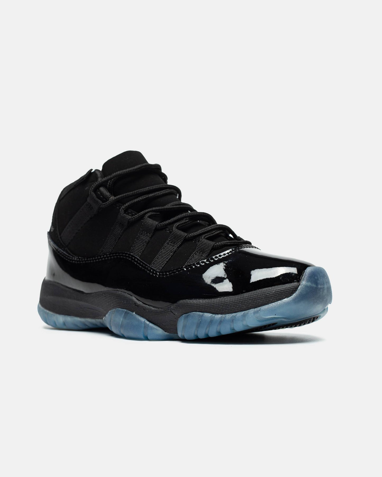 Nike Air Jordan Retro 11 Cap and Gown