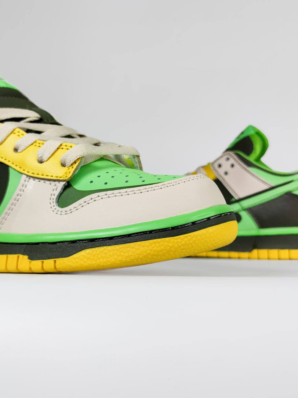 Nike SB Dunk Low Green Yellow