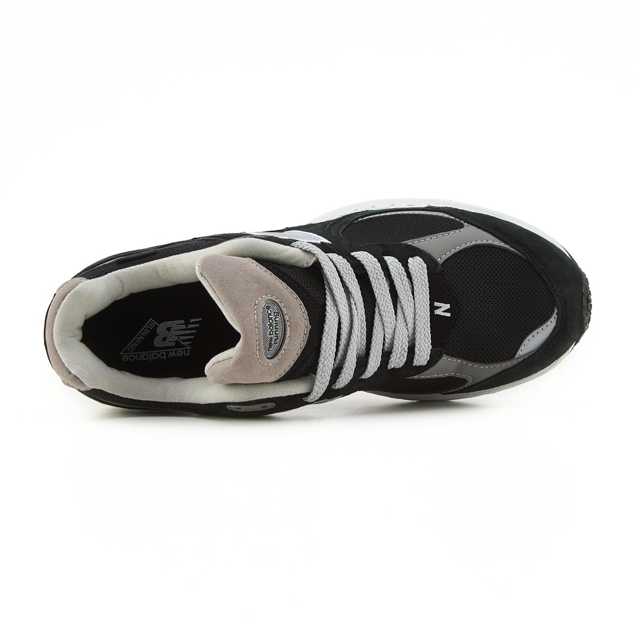 New Balance 2002R Gore-Tex Black Grey