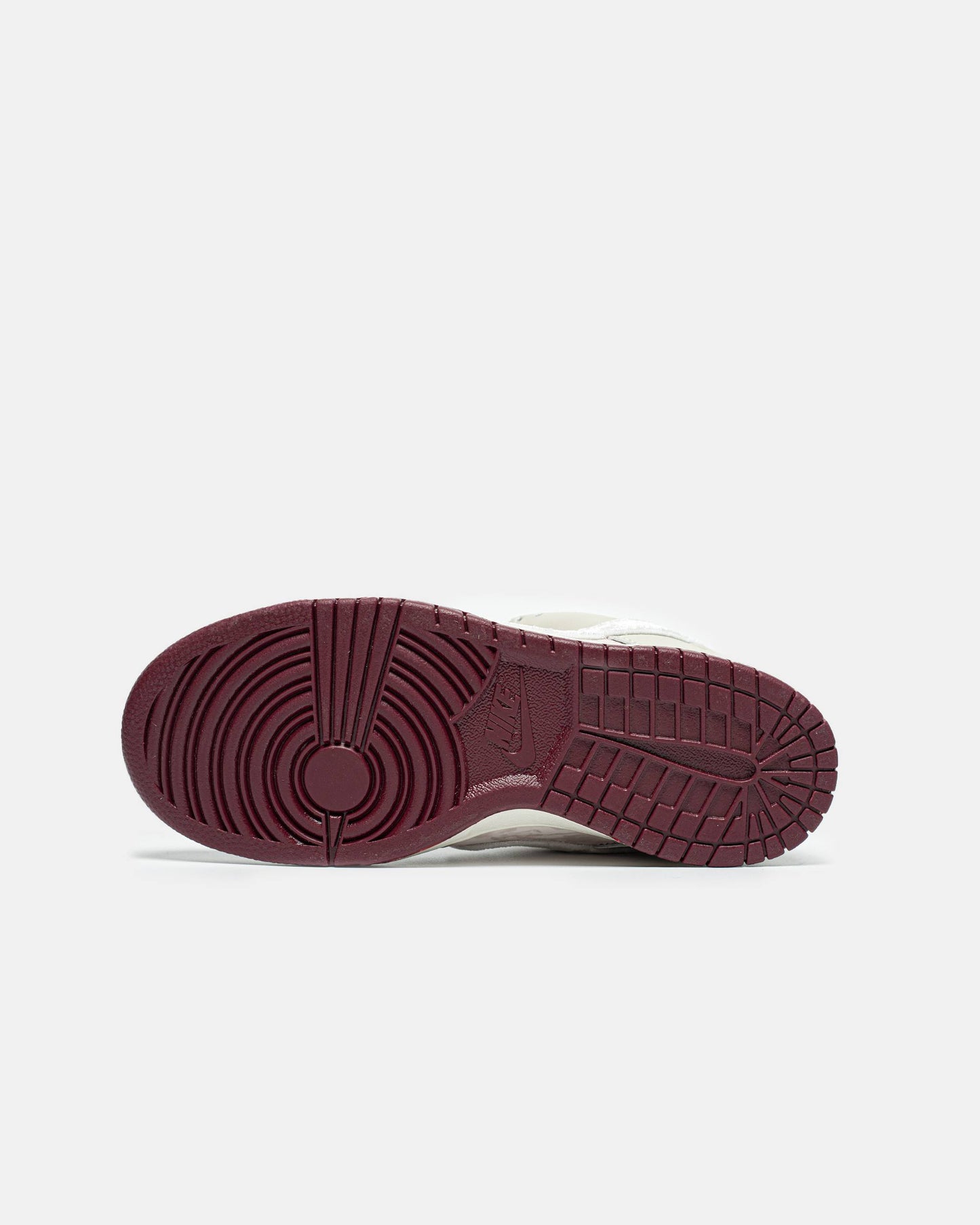 Nike SB Dunk Valentines Day