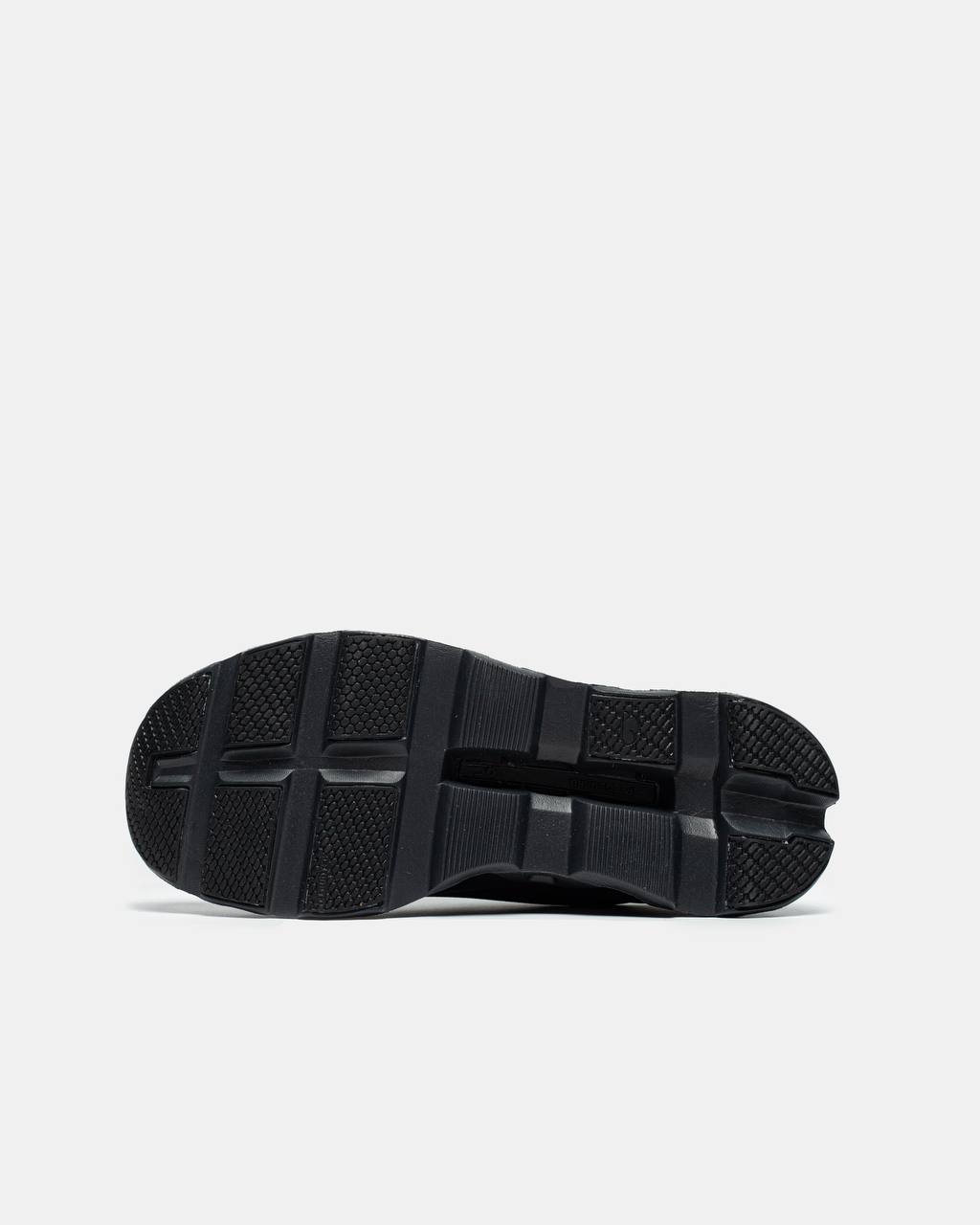 ON Cloudmonster Black