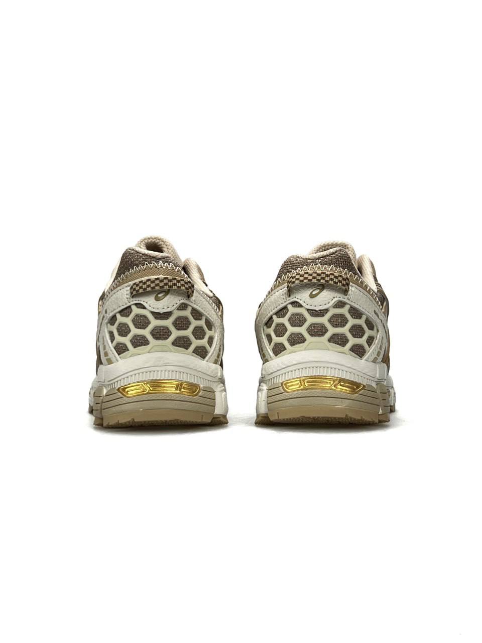 Asics Gel-Kahana 8 Sand Beige