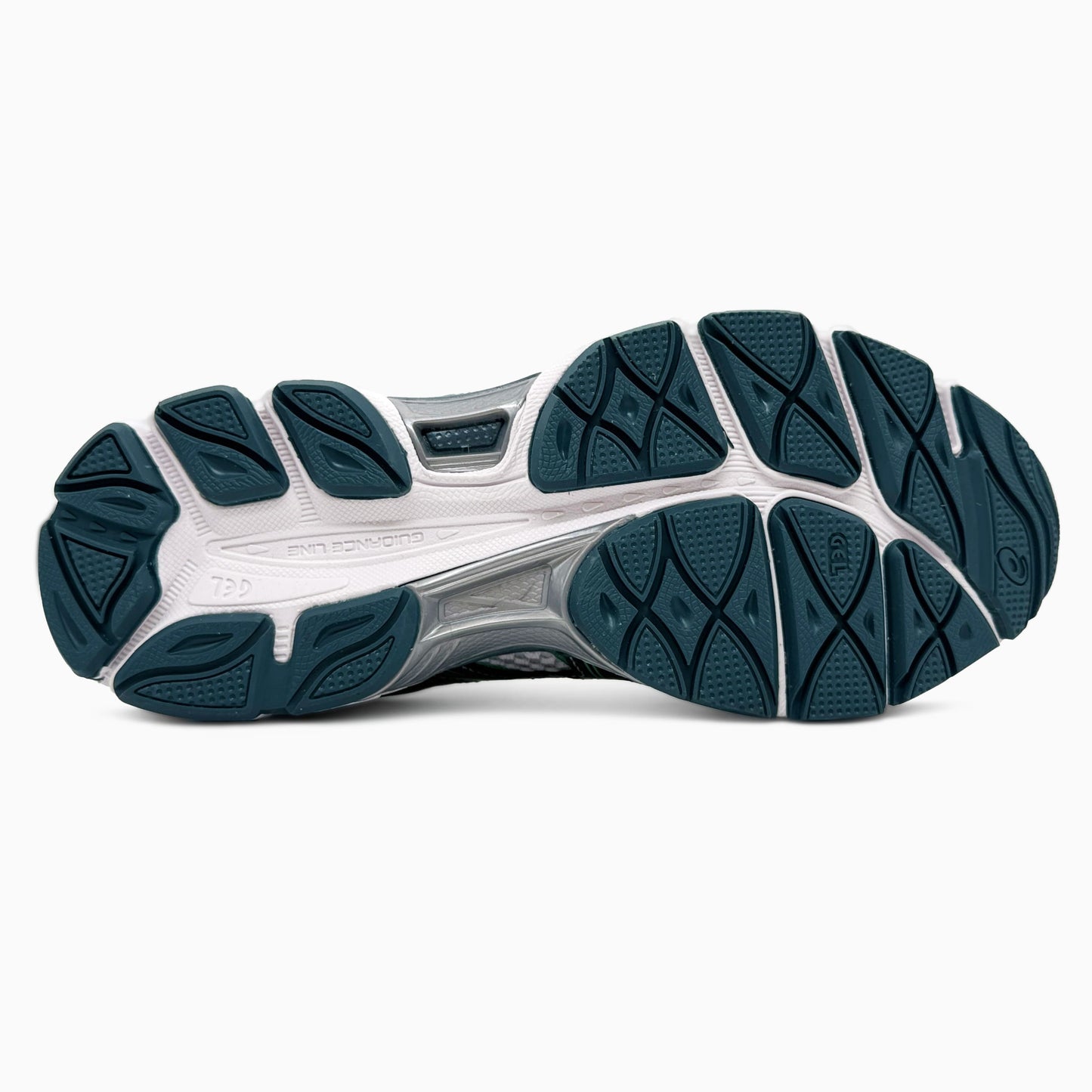 Asics Gel-Cumulus 16 White Ironclad