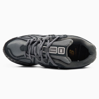 New Balance 1906R Greyscale