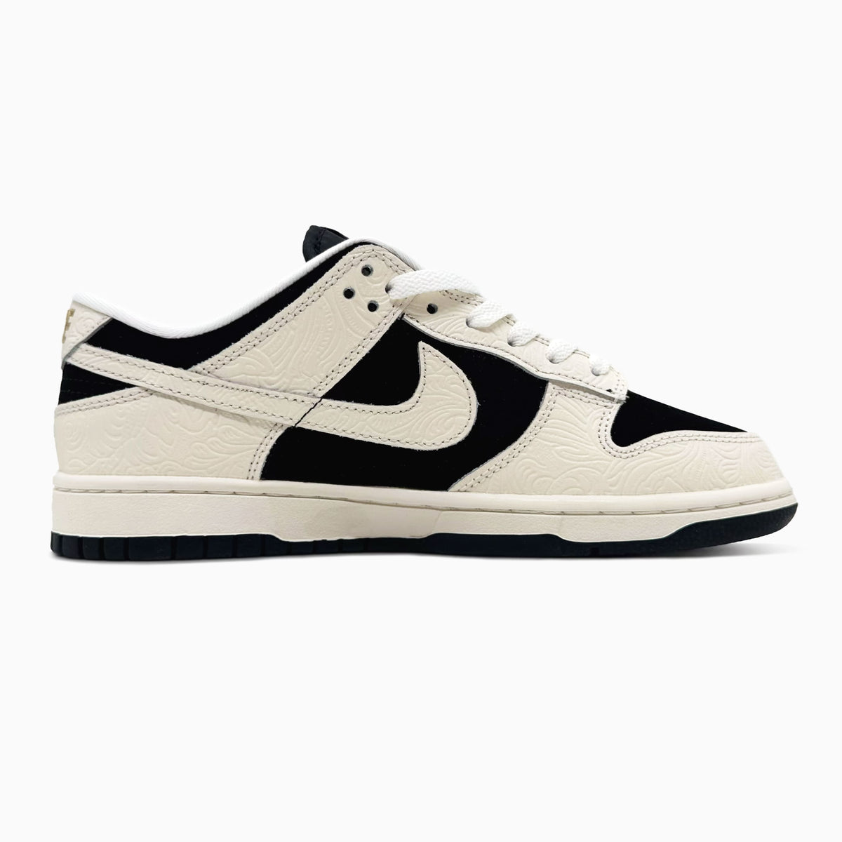 Nike SB Dunk Low Embossed Black Sail