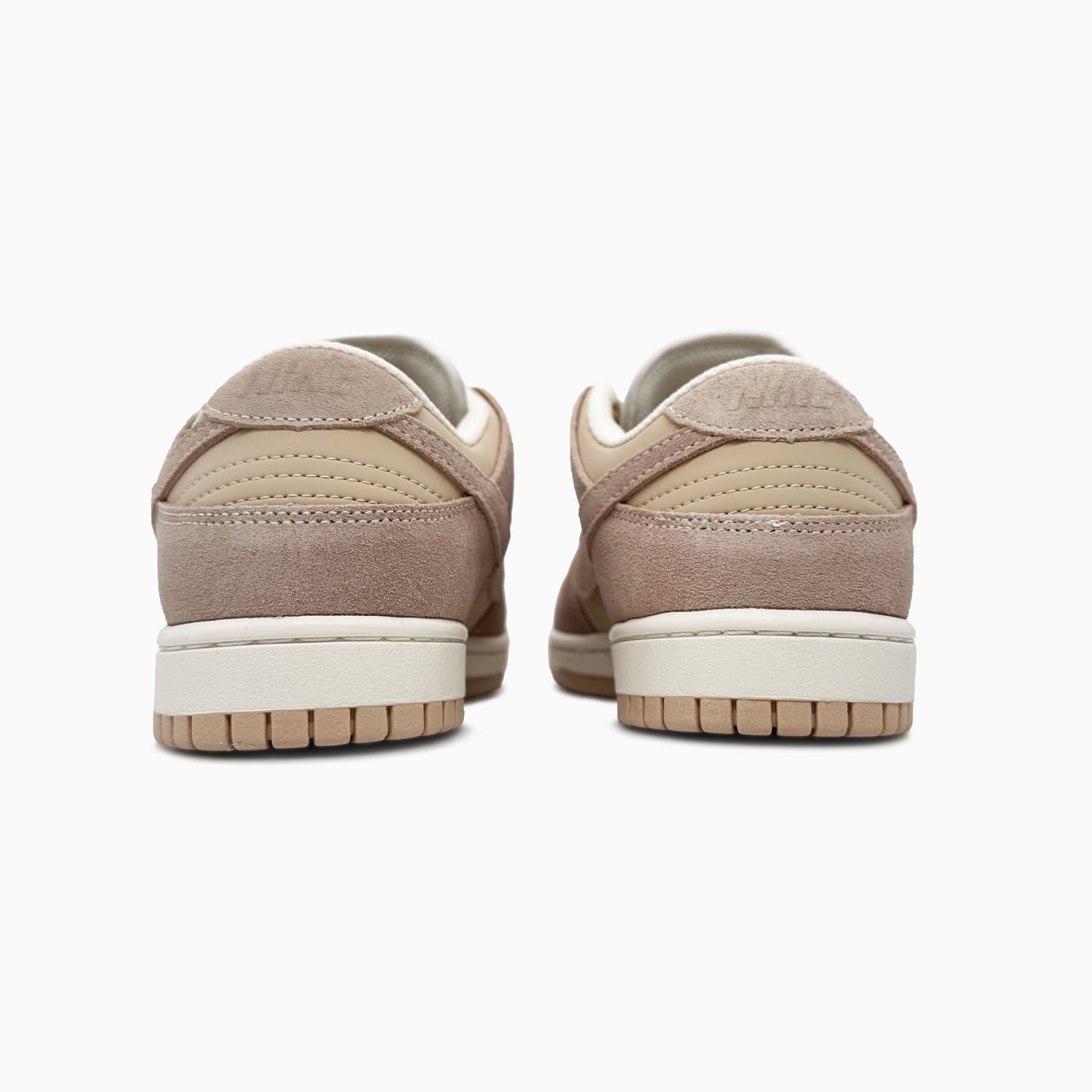 Nike SB Dunk Low Light Brown Suede