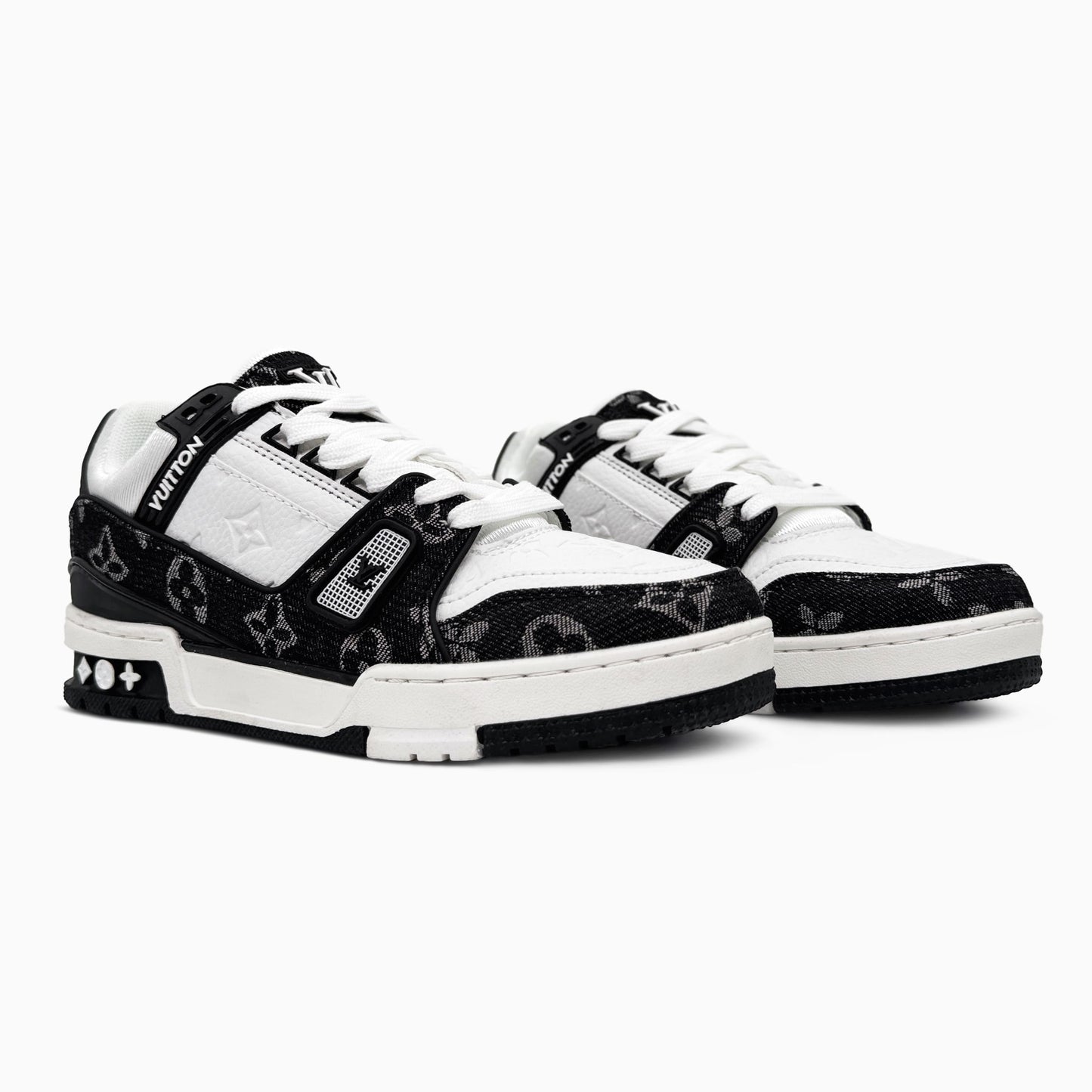 Louis Vuitton Trainer Sneaker Black White 2.0