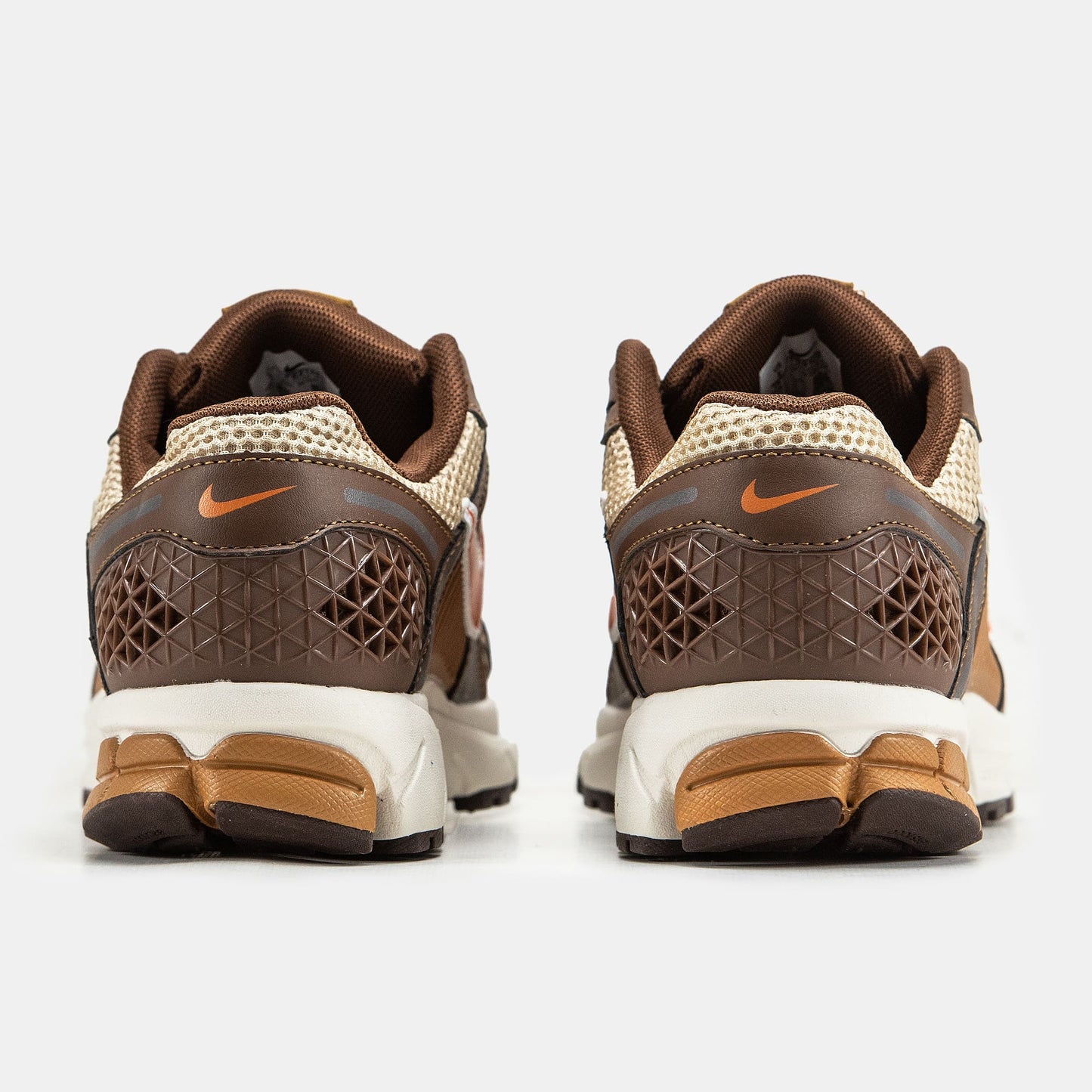 Nike Zoom Vomero 5 Brown