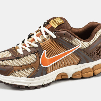 Nike Zoom Vomero 5 Brown