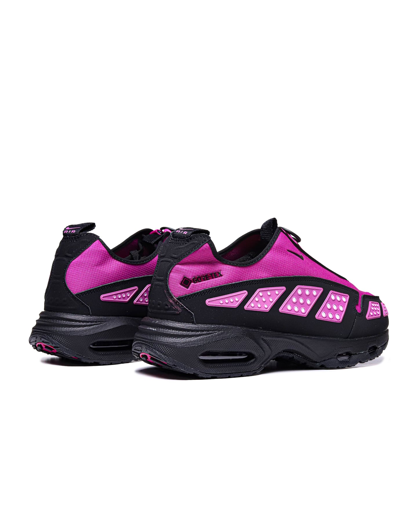 Nike Air Max SNDR Pink Gore-Tex