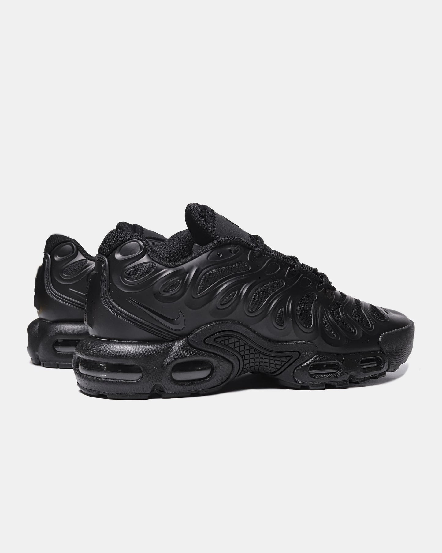 Nike Air Max Plus Drift Triple Black Carbon Fiber