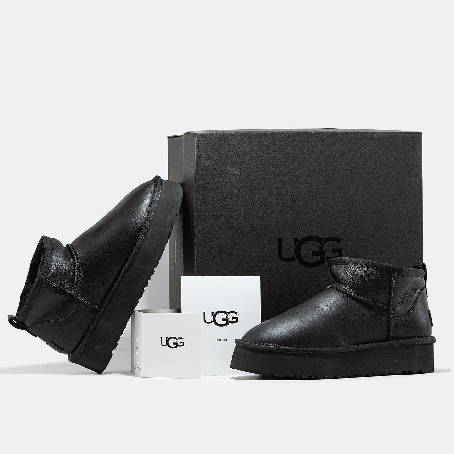 UGG Ultra Mini Platform Black