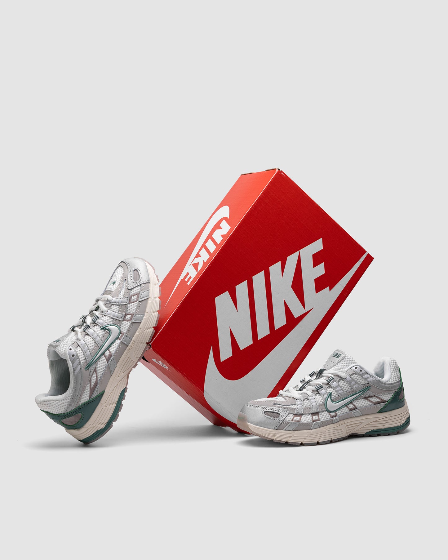 Nike P-6000 Light Bone Bicoastal Green
