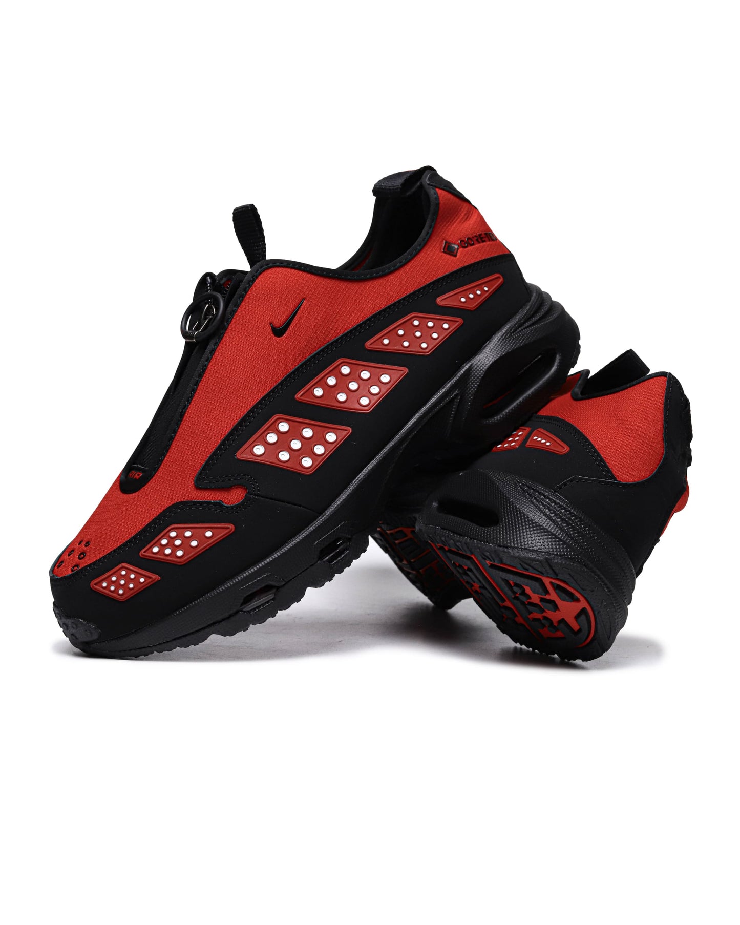 Nike Air Max SNDR Gore-Tex Hyper Crimson