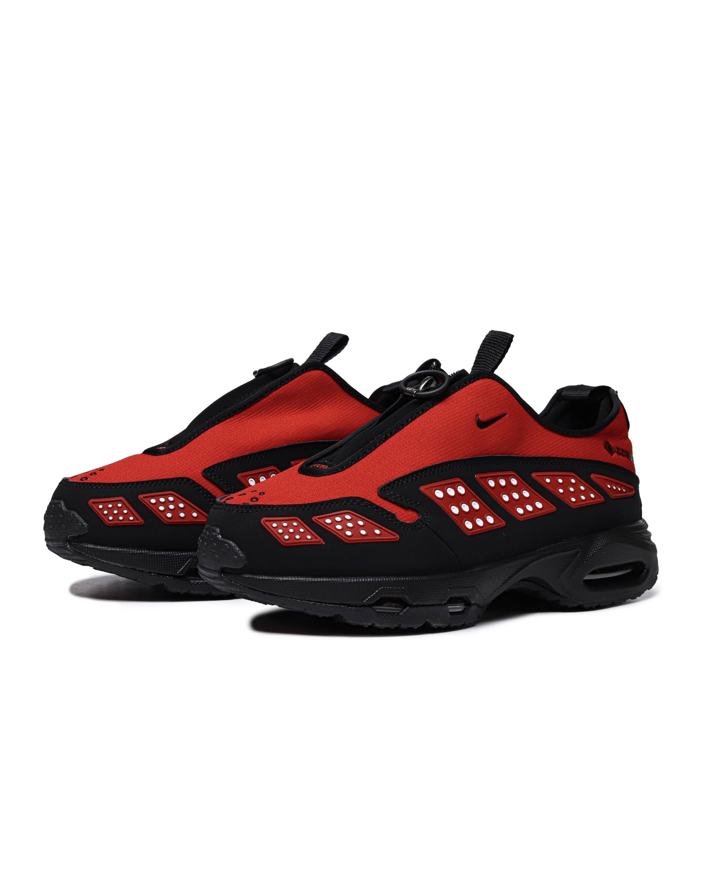 Nike Air Max SNDR Gore-Tex Hyper Crimson