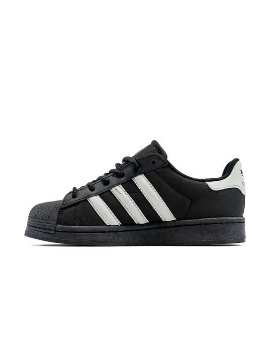 Adidas black e amp; pink superstar trainers clearance