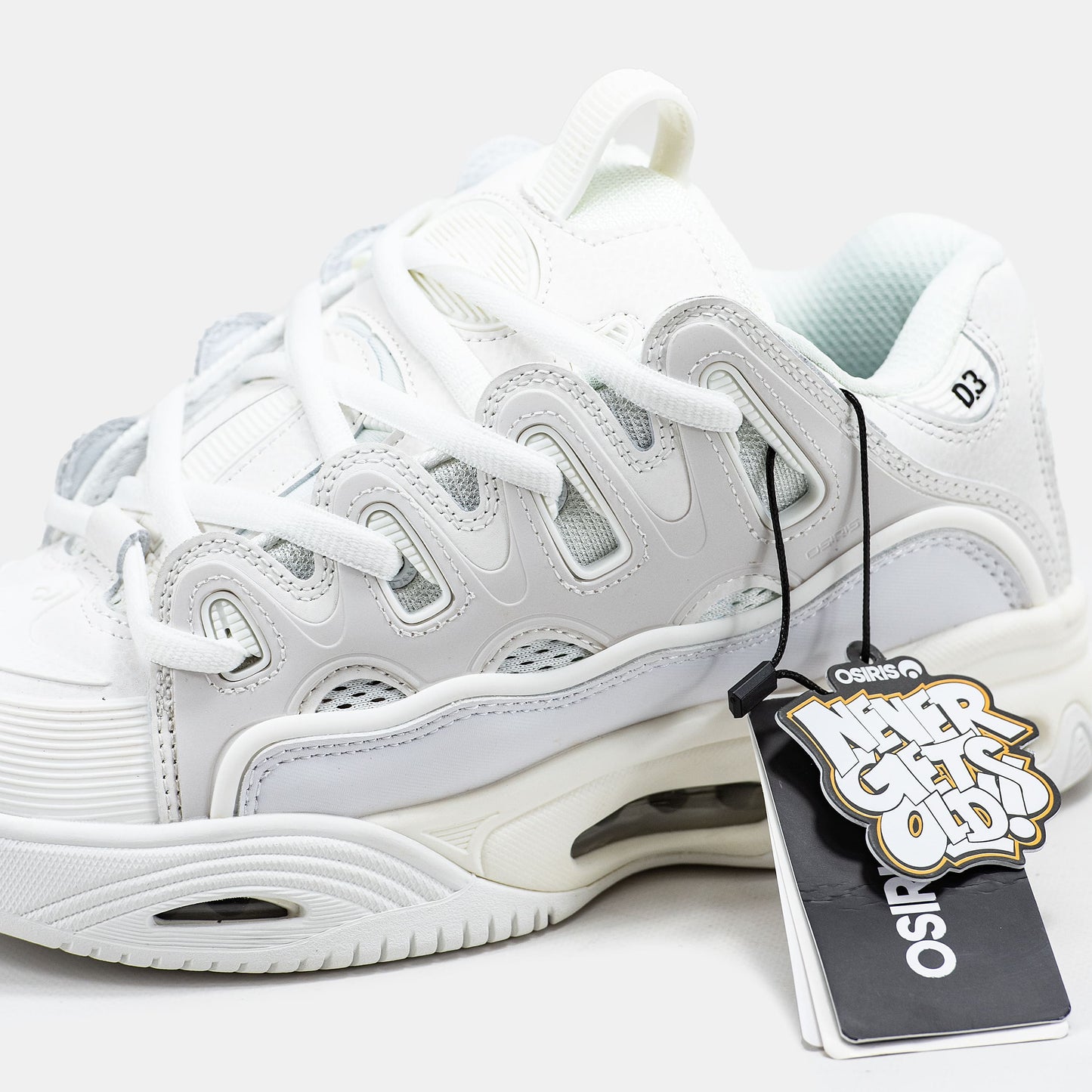 Osiris D3 2001 White