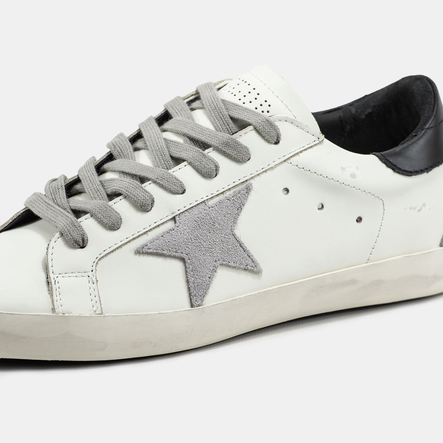 Golden Goose Superstar White Black Star