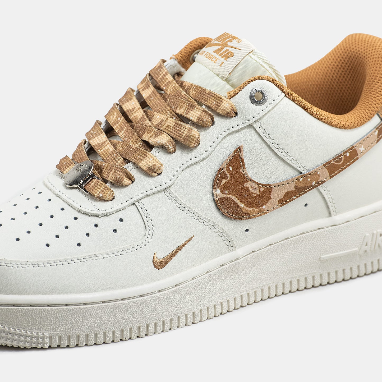 Nike Air Force 1 x BAPE Orange