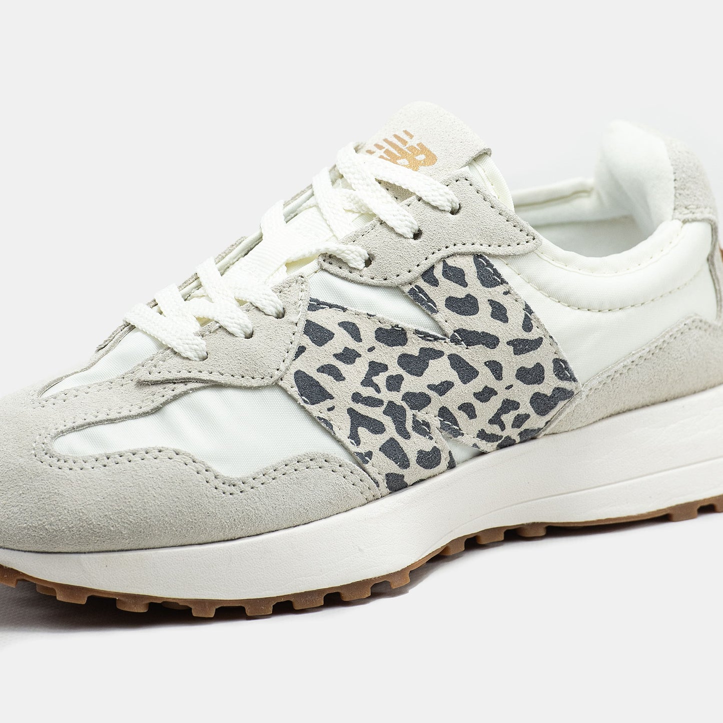 New Balance 327 White Cream