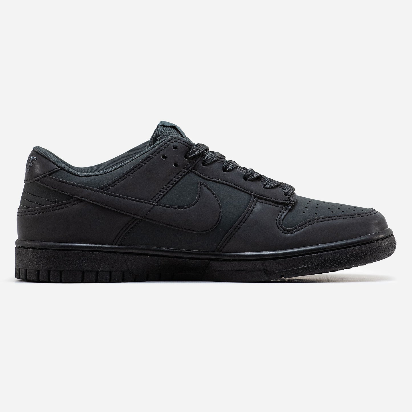 Nike SB Dunk Low Black