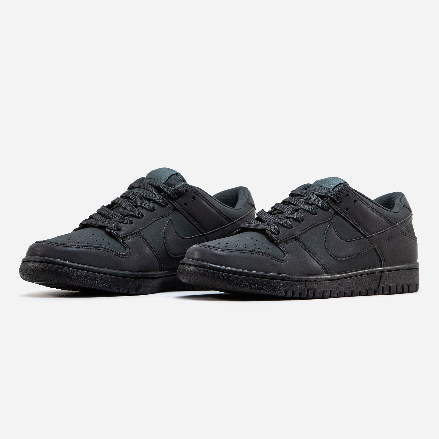 Nike SB Dunk Low Black