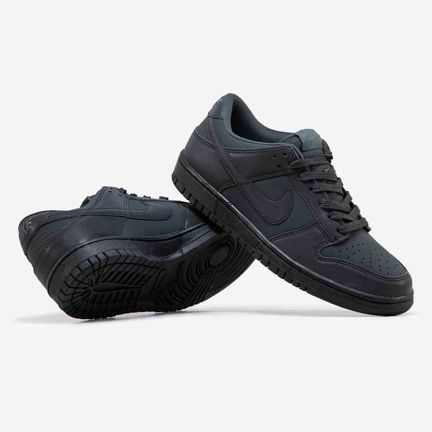 Nike SB Dunk Low Black